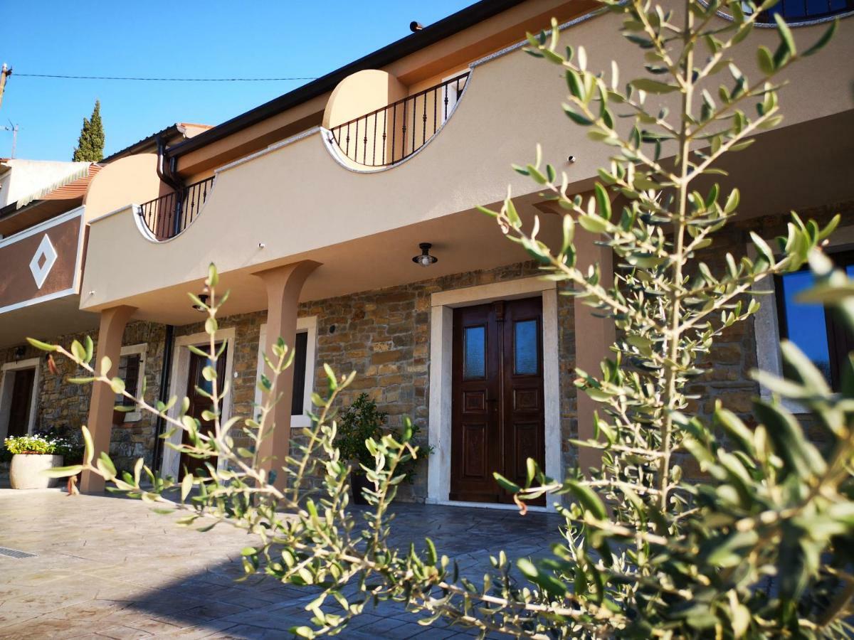 Apartments Gea Lucija Exteriér fotografie
